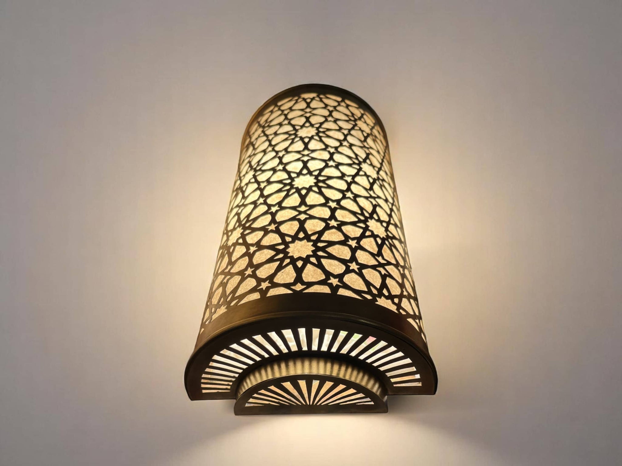 Set of 2 Moroccan Brass Wall Sconces – Handcrafted Filigree Lighting for Elegant Ambiance Soukdecor