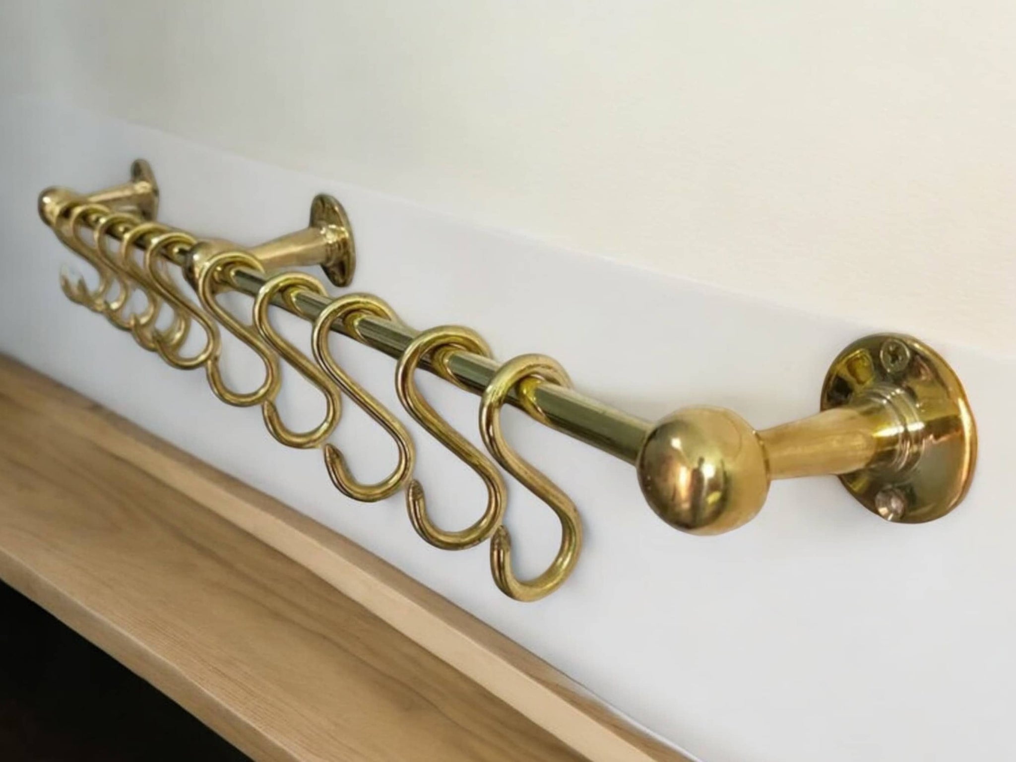 Elegant Unlacquered Brass Pot Rail with Hooks - Stylish Kitchen Storage Solution Soukdecor