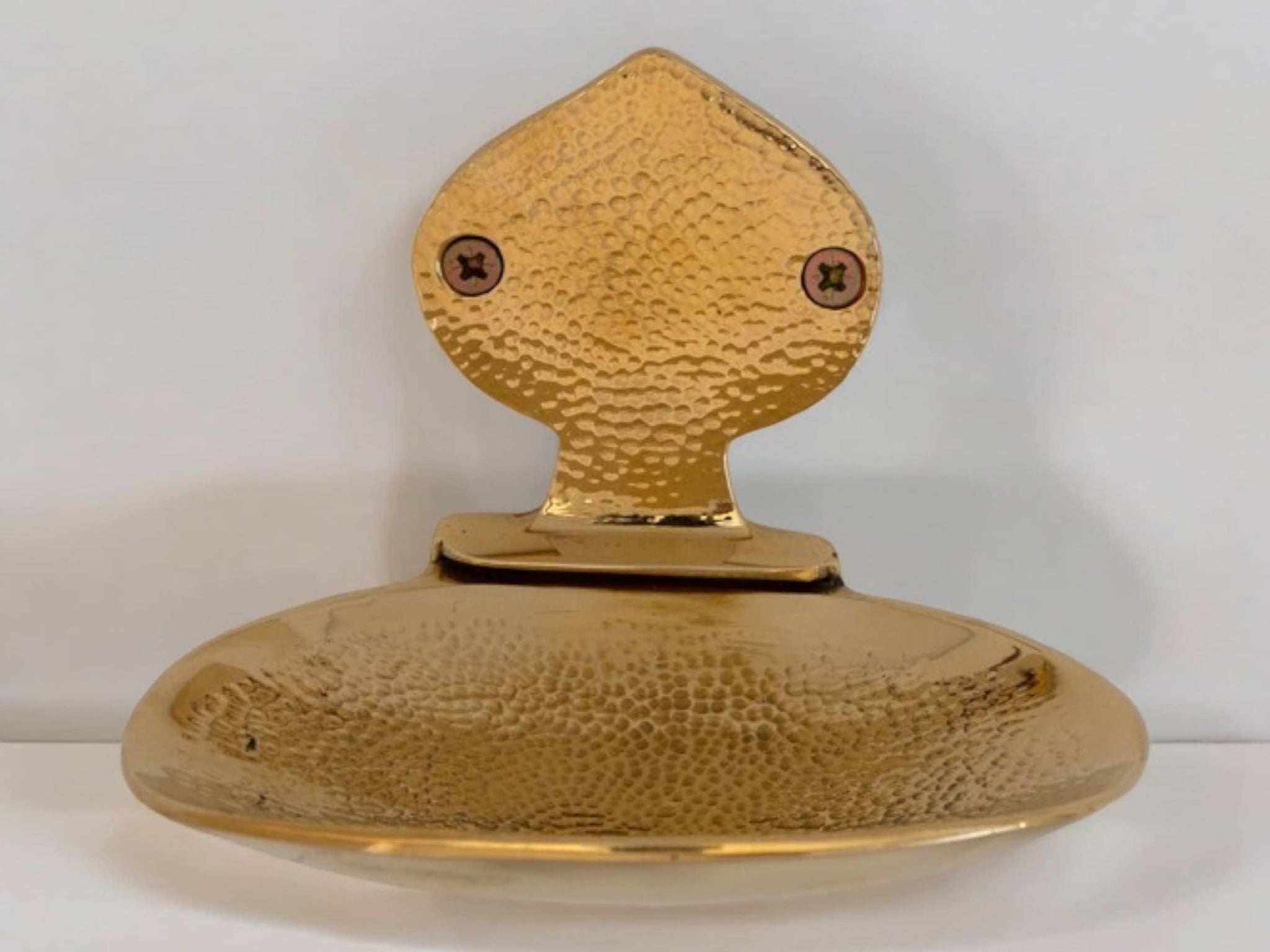 Hand Hammered Solid Brass Soap Holder - Elegant Wall-Mounted Soap Dish Soukdecor